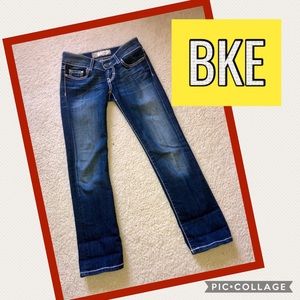 BKE 24 cropped jeans with pocket embellishment
